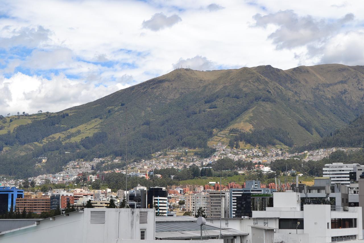 Hotel Sabet Quito Exterior photo